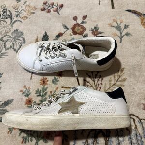 Vintage Havana Gadol White Sneakers with Star Detail size 6